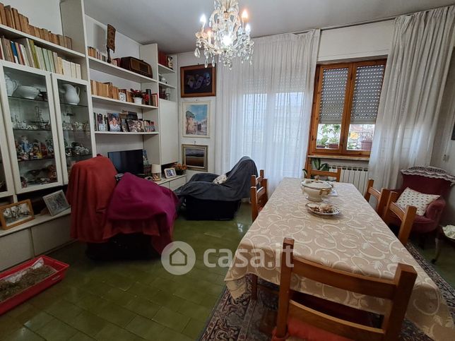 Appartamento in residenziale in Via Angelo Orzali