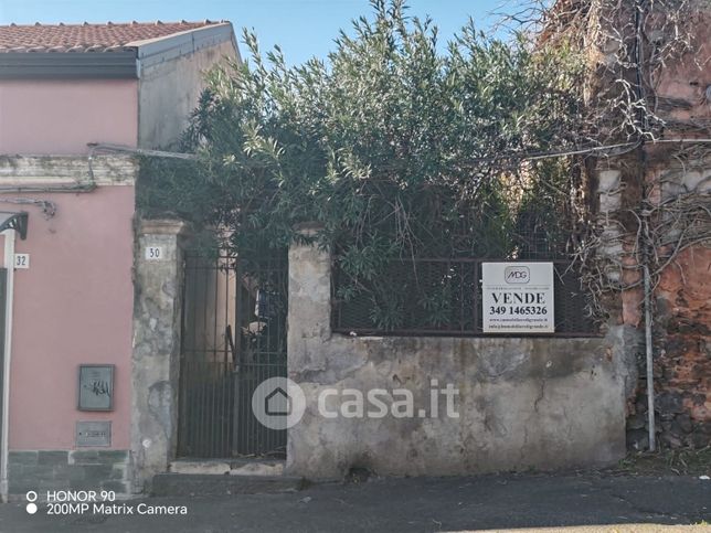 Casa indipendente in residenziale in Via Cantone