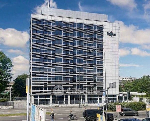 Ufficio in commerciale in Viale Monza 347