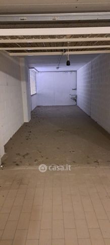 Box/posto auto in residenziale in Via Giuseppe Mazzini