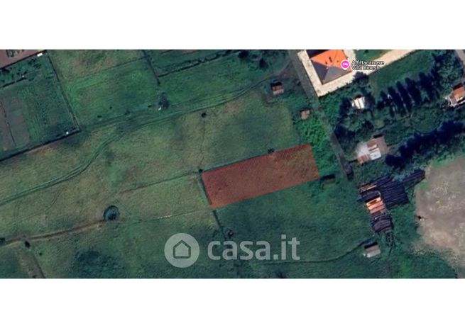 Terreno agricolo in commerciale in 