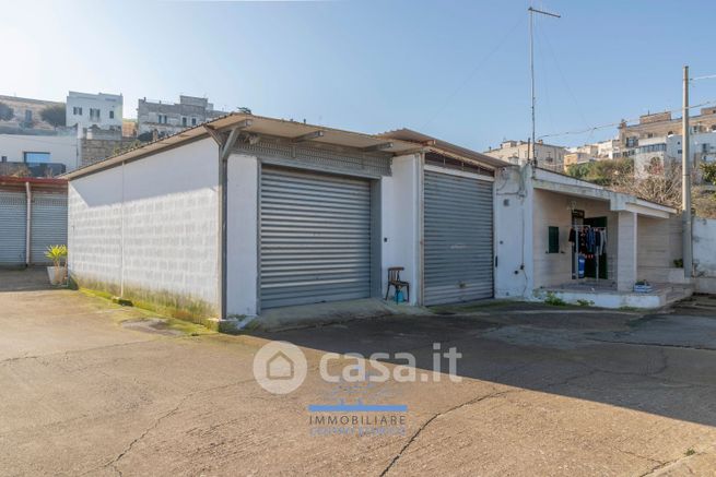 Garage/posto auto in residenziale in Contrada Madonna della Grata