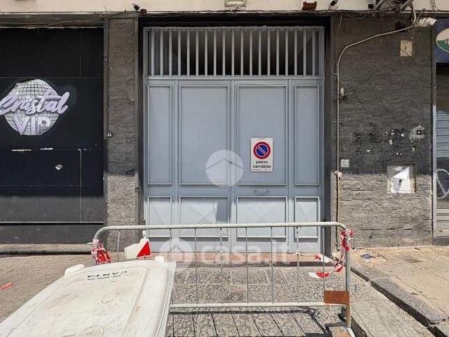 Capannone in commerciale in Via Ettore Bellini 44 /a
