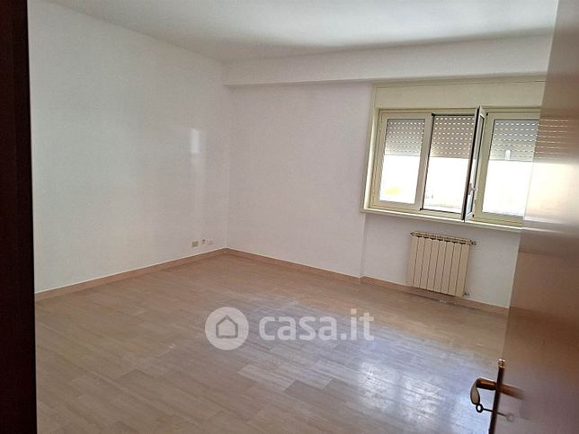 Appartamento in residenziale in Via Francesco Petrarca