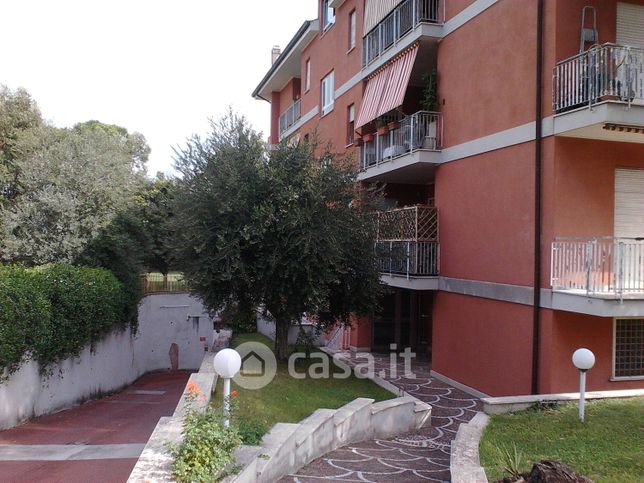 Appartamento in residenziale in Via Michelangelo Peroglio 11