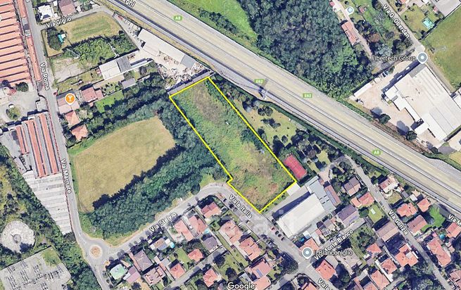 Terreno agricolo in commerciale in Viale Italia 109