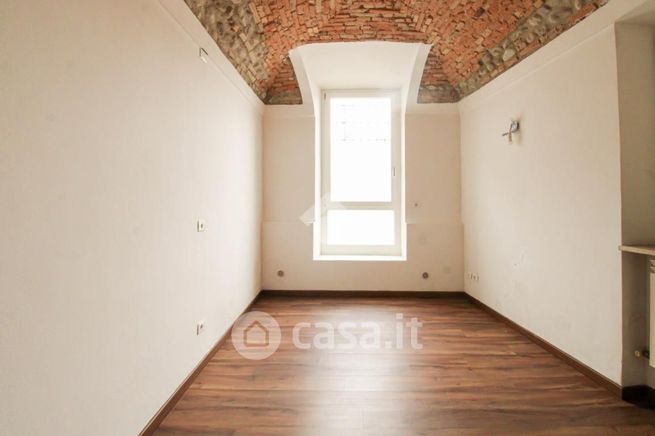 Ufficio in commerciale in Via Calchera 1