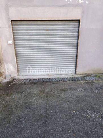 Capannone in commerciale in Via Comunale Vecchia di Miano