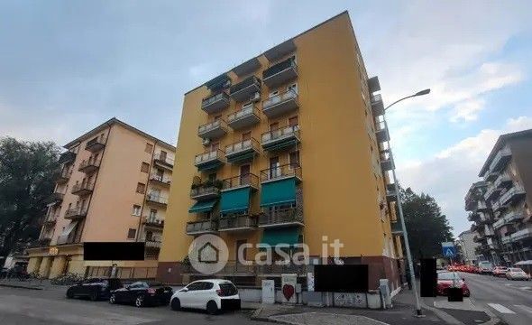 Appartamento in residenziale in Via Don Enrico Girardi 14