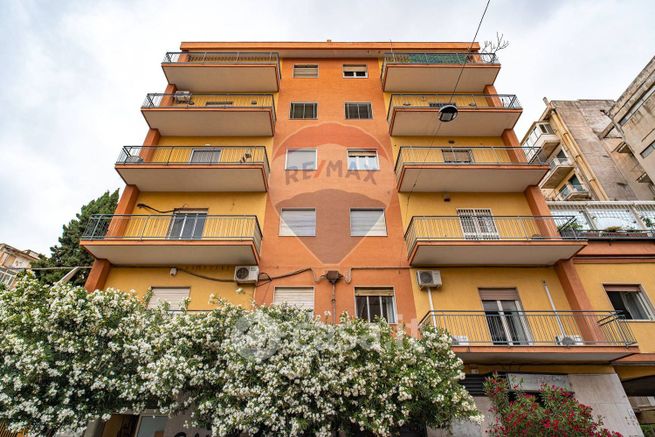 Appartamento in residenziale in Via Salvatore Paola 21