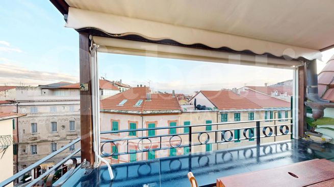 Appartamento in residenziale in Via Tommaso Pertica