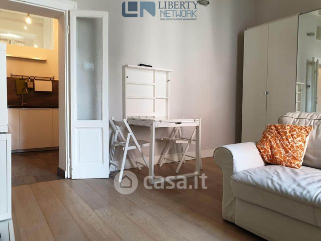 Appartamento in residenziale in Alzaia Naviglio Pavese 6