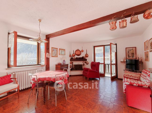 Appartamento in residenziale in Via Susa 13