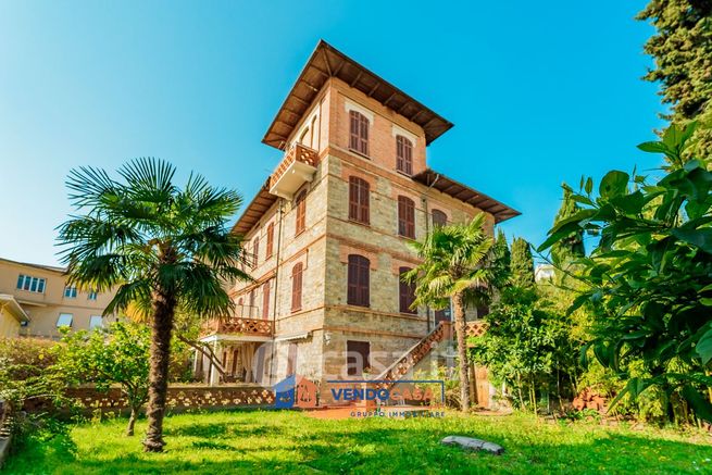 Appartamento in residenziale in Via Aurelia 7