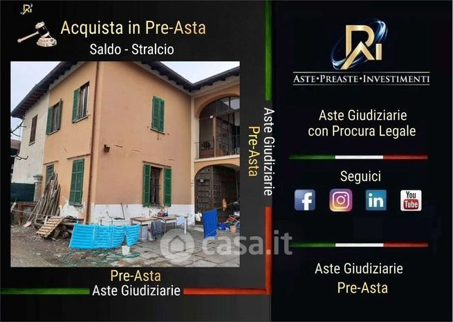 Casa indipendente in residenziale in Vicolo Varese 15