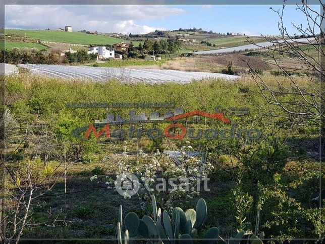 Terreno agricolo in commerciale in 