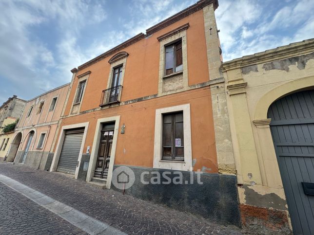 Casa indipendente in residenziale in Via Roma 47-A