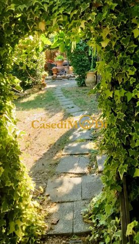 Terreno agricolo in commerciale in Via di Monterotondo