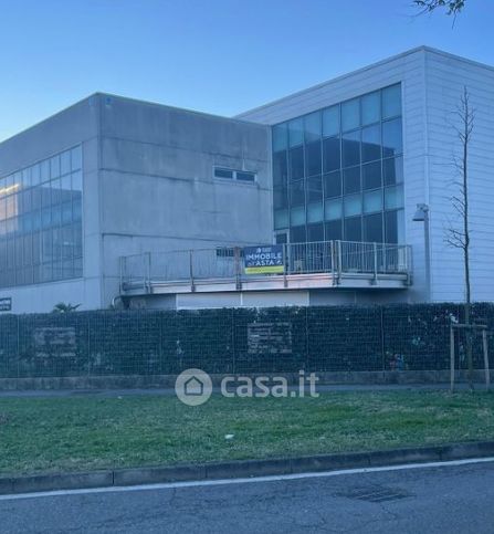 Ufficio in commerciale in Via Leonardi 1