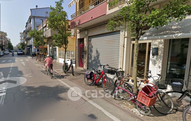 Box/posto auto in residenziale in Viale Venezia