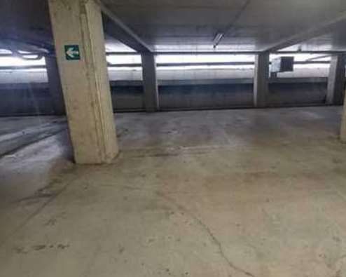 Box/posto auto in residenziale in Via Ugo Aldrighi