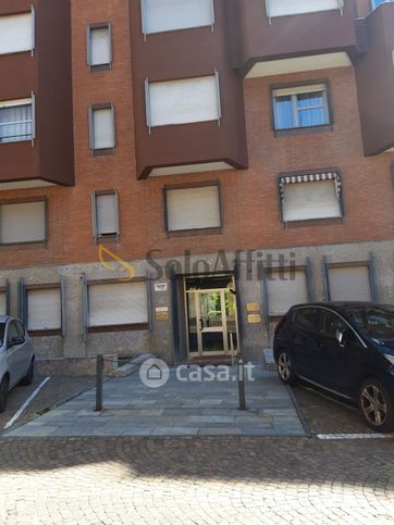 Appartamento in residenziale in Via Cerino Zegna 14
