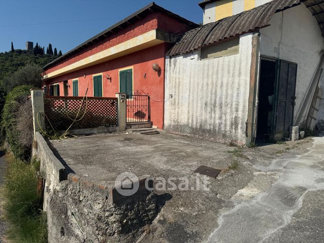 Casa indipendente in residenziale in Via Gandolfo Medaglia D'Oro 61