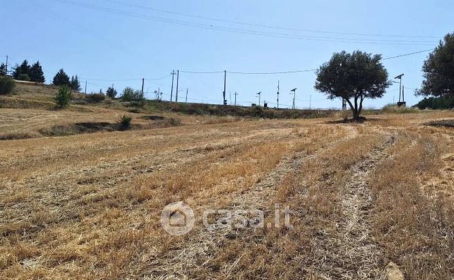 Terreno edificabile in residenziale in Strada Senza Nome