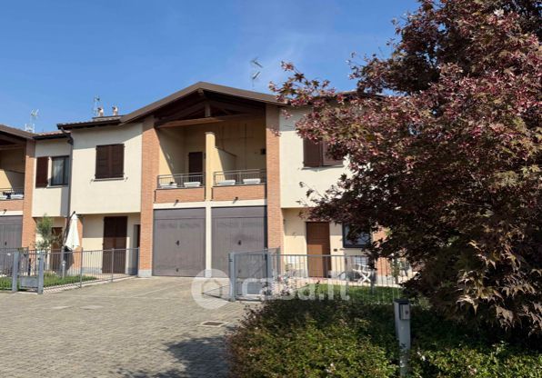 Villetta a schiera in residenziale in Via Leonardo Da Vinci 26