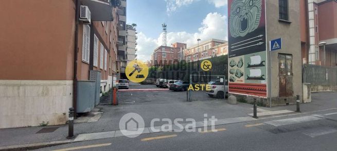 Box/posto auto in residenziale in Via del Galgario 17