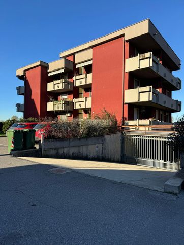 Garage/posto auto in residenziale in Via Amendola