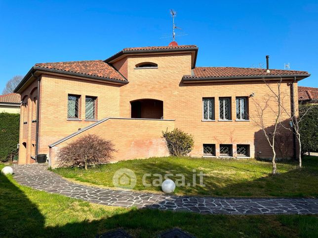 Villa in residenziale in Via Giovanni da Verrazzano 16
