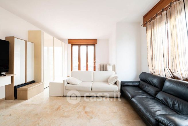 Appartamento in residenziale in Via Alessandro Volta 24