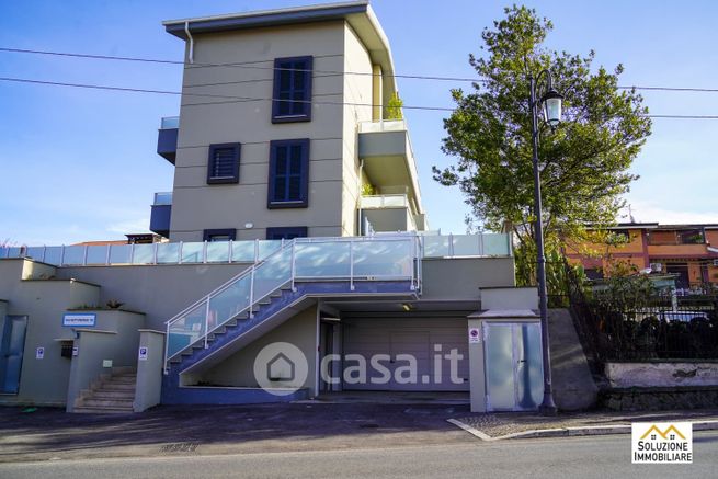Box/posto auto in residenziale in Via Nettunense 92