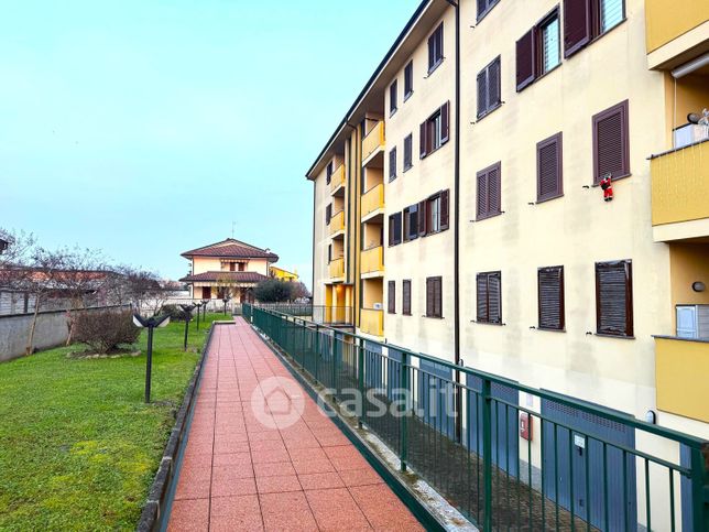 Appartamento in residenziale in Via Bettole 38