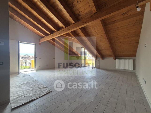 Attico/mansarda in residenziale in Via Domenico Cirillo 18