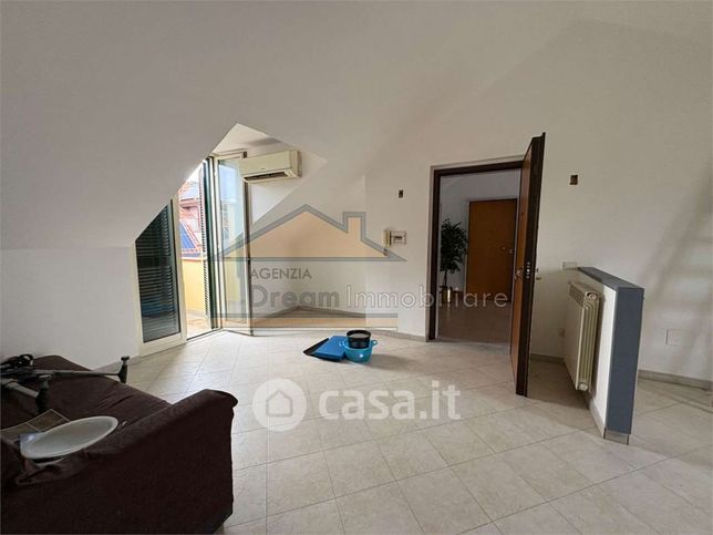Appartamento in residenziale in Via signorelli