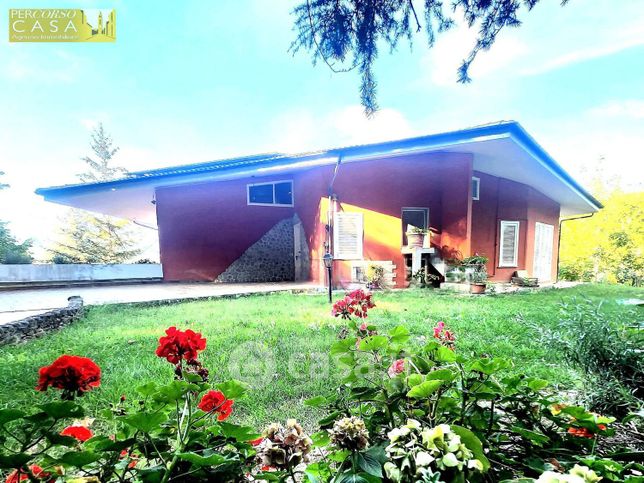 Villa in residenziale in Contrada Villa Tordinia