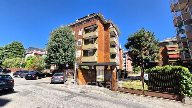 Appartamento in residenziale in Via I. Pindemonte 21