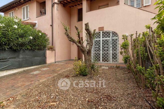 Appartamento in residenziale in Via Lawley 5