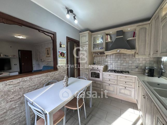 Appartamento in residenziale in Via Sangrina 3