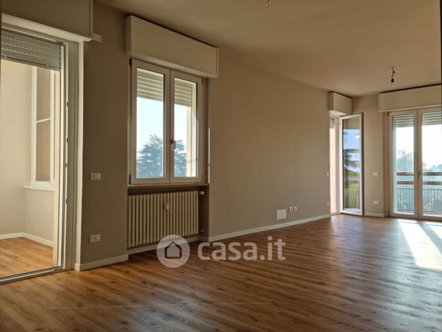 Appartamento in residenziale in Viale ITALIA 6