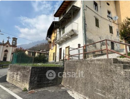 Appartamento in residenziale in Via Roncaglia 53