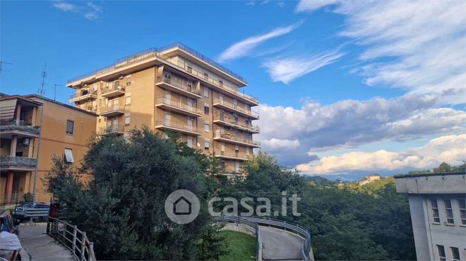 Appartamento in residenziale in Via Fosse Ardeatine 40
