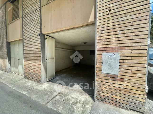 Box/posto auto in residenziale in Via Luigi Rizzo 118