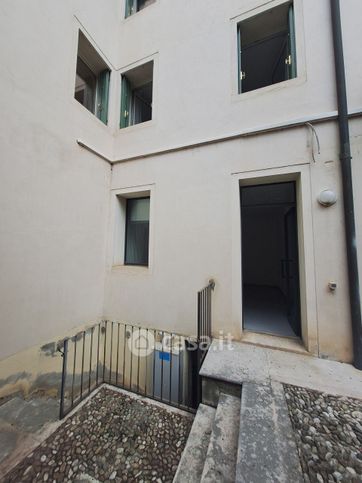 Ufficio in commerciale in Contrada Pedemuro San Biagio