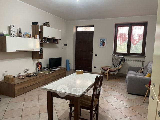 Appartamento in residenziale in Via Strera