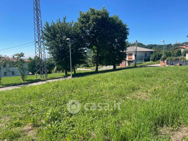 Terreno edificabile in residenziale in Via Montagna