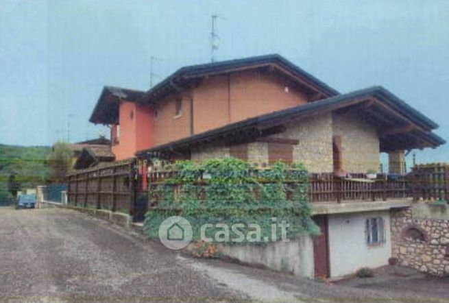 Villa in residenziale in Vicolo dei Mille 14