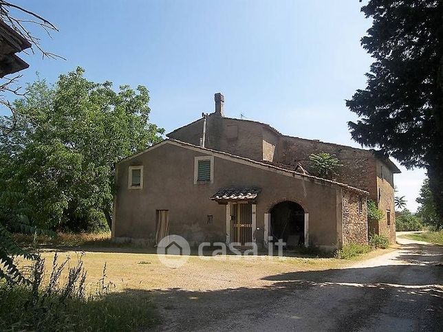 Terreno agricolo in commerciale in 